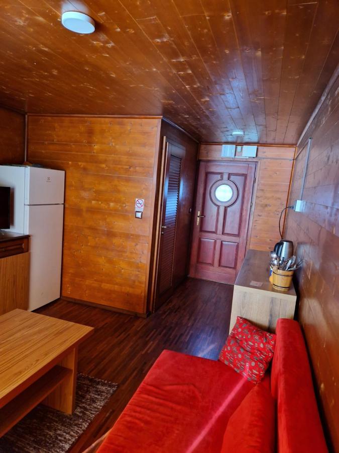 Bora Bora Na Slnecnych Jazerach Apartman Szenc Kültér fotó
